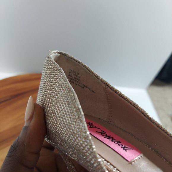 Betsey Johnson Womens paris D'orsay size 7 Gold Sparkle Evening Pumps bows - Picture 9 of 12